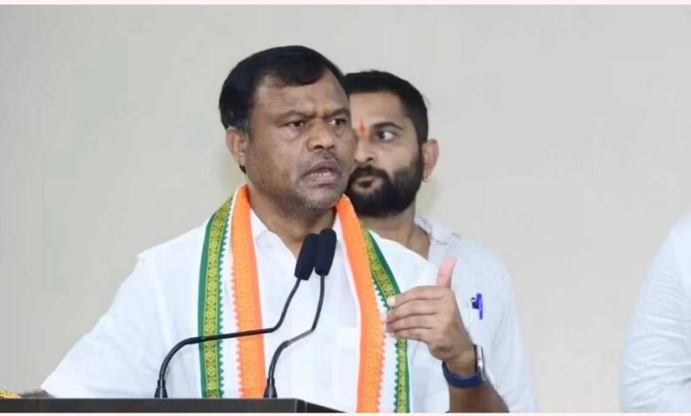 धान खरीदी पर सियासत गरमाई, दीपक बैज का विवादित बयान, मनरेगा बचाओ पदयात्रा शुरू 1 IMG 7962