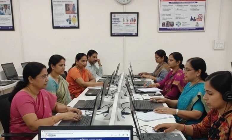 AI Training for Teachers, Cyber Security Education, Online Fraud Prevention, DIKSHA Portal, SCERT Chhattisgarh, Digital Literacy Program, Teachers Online Training, Artificial Intelligence in Schools, NEP CPD Program,