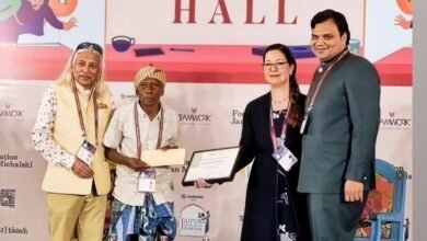 Bastar Art, Langur Raja Painting, Pisaduram Salam, Muria Tribal Artist, Ojas Art Award 2026, Jaipur Literature Festival, Tribal Painting, Chhattisgarh News, Jagdalpur News, Bastar Handicraft, Indian Folk Art, Tribal Culture, Bastar Painting, Indigenous Artist,