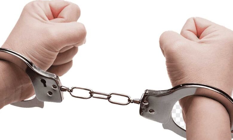 जेल में बंदी तक चरस पहुंचाने की साजिश नाकाम, भतीजा गिरफ्तार; 406 ग्राम चरस बरामद 1 Jail Drug Smuggling, Charas Seized in Jail, District Jail News, Prison Drug Case, 406 Gram Charas Recovered, Biscuit Packet Drug, Fake Jail Meeting Slip, Prison Security Alert, Jail Gate Checking, Nephew Arrested, NDPS Act Case, Hariparvat Police Station, Jail Administration, Prison Crime News, Drug Trafficking in Jail,