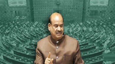 लोकसभा में अब सीट पर बैठकर ही लगेगी सांसदों की हाजिरी, लॉबी में रहने पर माने जाएंगे अनुपस्थित 2 Lok Sabha Attendance Rule, MPs Attendance System, Parliament New Rules, Budget Session 2026, Om Birla Statement, Digital Attendance in Parliament, Lok Sabha Speaker News, MPs Absent Rule, Parliament Discipline, Indian Parliament Update, Legislative Reforms, Parliamentary Proceedings, Attendance on Seat Only, Lok Sabha Budget Session,