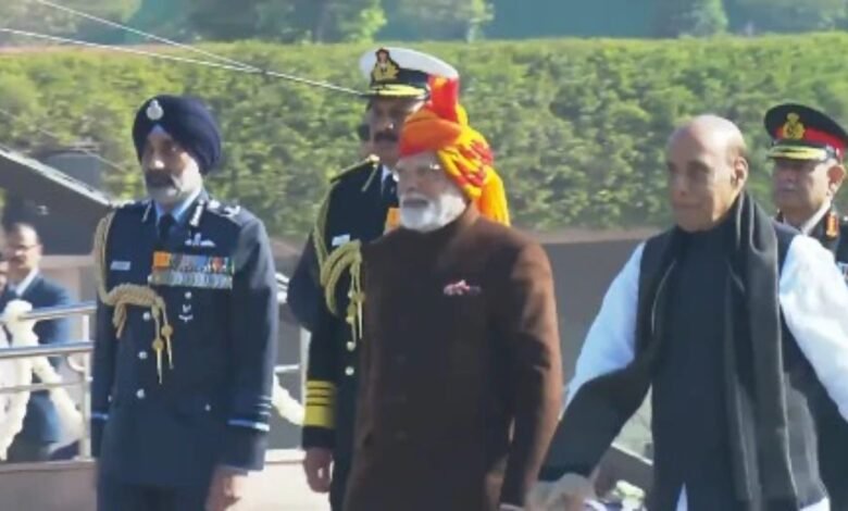 कर्तव्य पथ पर दिखेगी मजबूत और सशक्त भारत की झलक, पीएम मोदी ने दी बधाई 1 Republic Day 2026, 77th Republic Day of India, Kartavya Path Parade, PM Modi Republic Day Message, Strong India, Powerful India, Republic Day Parade Delhi, Vande Mataram 150 Years, Chief Guest Republic Day 2026, Antonio Costa, Ursula von der Leyen, Indian Constitution Day, Indian Democracy, Indian Armed Forces Parade, Cultural Tableau India,