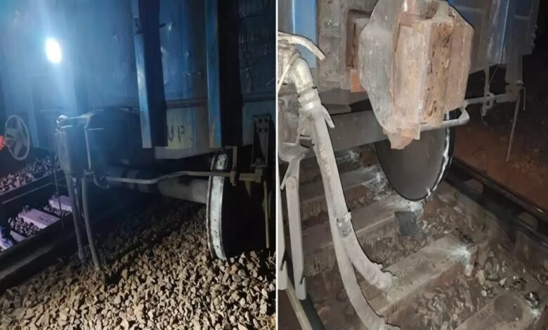 Kirandul Goods Train Accident, Odisha Koraput Railway, Iron Ore Train Derailment, Visakhapatnam Cargo Train, Rail Line Disruption, Night Express Delay, Rail Traffic Update, Jagdalpur Railway News, Train Derailment India,