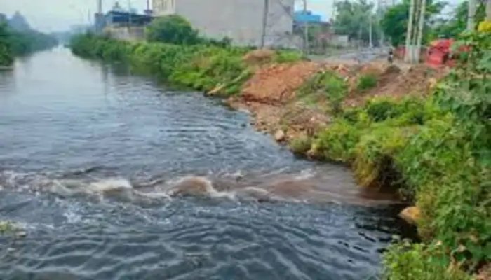 नदियों में गिर रहे गंदे नालों पर सरकार सख्त, नगरीय निकायों से मांगी पूरी रिपोर्ट 1 नदियों