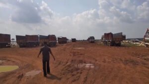 गरियाबंद में धान संग्रहण केंद्र पर सवाल, 600 ट्रकों की पावती लंबित 2 IMG 9348