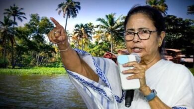 केरल का नाम ‘केरलम’ करने के फैसले से सियासत गरम, ममता ने उठाया ‘बांग्ला’ का मुद्दा 2 IMG 9471