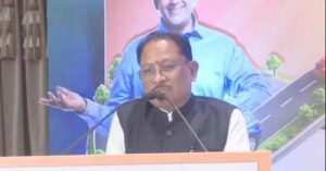 रायपुर में सिटी गैस परियोजना का शुभारंभ, पहली महिला उपभोक्ता से बोले सीएम साय 2 IMG 9564