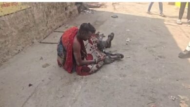 Man sets himself on fire