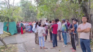 Principal's brutality: बिलासपुर पुलिस कॉलोनी के बच्चों से मारपीट, मुंह में कपड़ा ठूंसकर हाथ बांधे, एक का फटा सिर 2 Principal's brutality