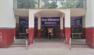 Video viral: बिलासपुर जिला अस्पताल में मानवता शर्मसार: नर्स ने डिलीवरी के बाद मांगी 'बधाई', अवैध वसूली का वीडियो वायरल 2 Video viral