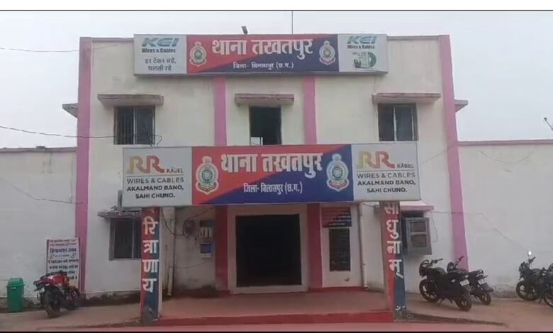 Snakebite compensation scams: मां की गिरफ्तारी से आहत बेटे ने लगाई फांसी, सर्पदंश मुआवजा घोटाले से जुड़ा मामला 1 Snakebite compensation scams