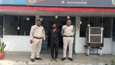 The thief was arrested