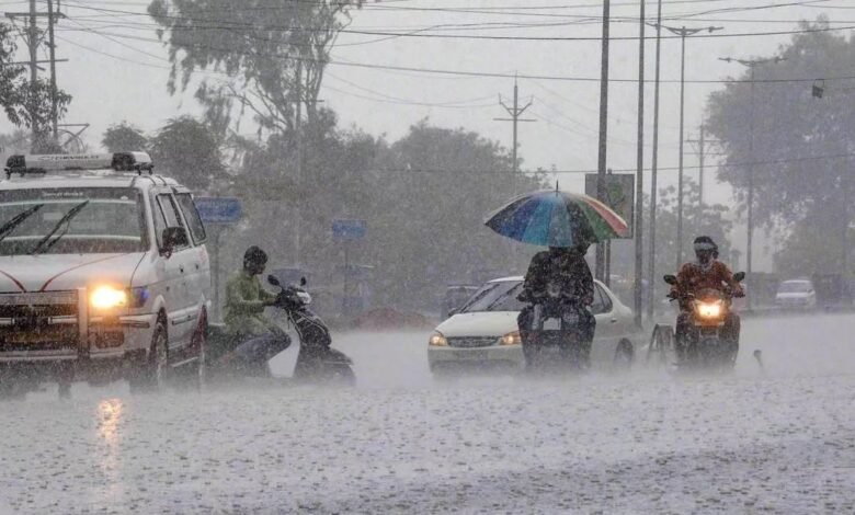 Delhi NCR Weather, Delhi Weather Update, India Weather News, Rain Alert India, Hailstorm in Rajasthan, Madhya Pradesh Rain, Uttarakhand Snowfall, IMD Weather Forecast, Cold Wave Return, Temperature Drop, North India Weather, Himachal Pradesh Snow, Tamil Nadu Rain Alert, Orange Alert Rajasthan,