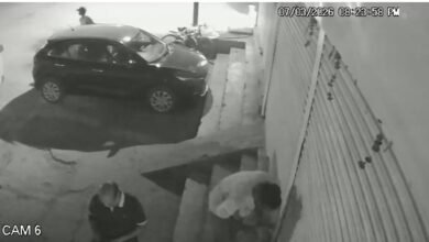 8 lakh stolen from a car