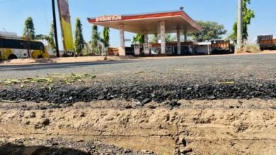 डोंगरगढ़-ढारा सड़क मरम्मत को लेकर कांग्रेस-बीजेपी आमने-सामने, गुणवत्ता पर उठे सवाल 2 IMG 0631