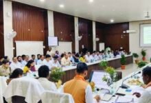 рдЧрд░рд┐рдпрд╛рдмрдВрдж рдореЗрдВ DMF рдмреИрдардХ рдореЗрдВ рд╣рдВрдЧрд╛рдорд╛: рд╕рд╛рдВрд╕рдж рдФрд░ рд╡рд┐рдзрд╛рдпрдХреЛрдВ рдиреЗ рдЙрдард╛рдП рдХрд╛рд░реНрдп рд╕реНрд╡реАрдХреГрддрд┐ рдкрд░ рд╕рд╡рд╛рд▓ 26 IMG 9663