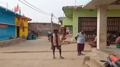 100 साल पुरानी परंपरा: इस गांव में तिथि नहीं, मंगलवार और शनिवार को ही खेली जाती है होली 2 image 1 3