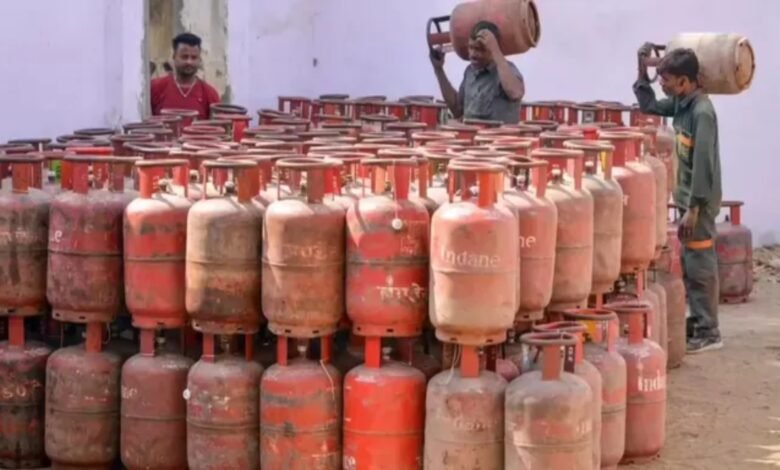 LPG Gas Supply, CNG PNG Priority, India Gas Crisis, Natural Gas Allocation India, LPG Supply India, Middle East Energy Crisis, LNG Supply India, Petroleum Ministry Order, Gas Supply Priority India,