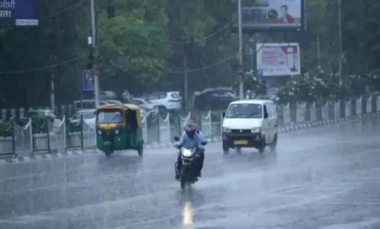 rth India Weather Update, Western Disturbance, Delhi-NCR Rain, UP Weather Forecast, Rajasthan Rain Alert, Snowfall in Himachal, Uttarakhand Weather, IMD Alert, Temperature Drop, Rain and Thunderstorm,