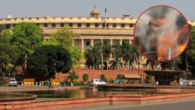old parliament building fire breaks out