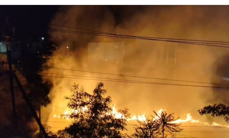 Fire in an Empty Plot