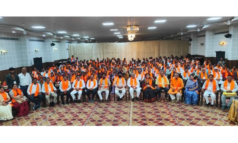 Training Campaign: प्रशिक्षण महाभियान में कार्यकर्ताओं को संगठन मजबूती और चुनावी रणनीति का दिया गया मंत्र 1 Training Campaign