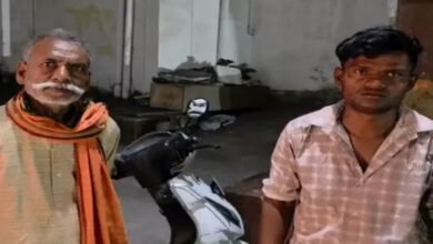 рдирд┐рд░реНрдорд╛рдгрд╛рдзреАрди рдмрд┐рд▓реНрдбрд┐рдВрдЧ рдореЗрдВ рд╣рд╛рджрд╕рд╛: 8 рдлреАрдЯ рдЧрдбреНрдвреЗ рдореЗрдВ рджрдмрдХрд░ рдХрд╛рд░рдкреЗрдВрдЯрд░ рдХреА рдореМрдд, рдорд┐рдЯреНрдЯреА рдзрдВрд╕рдиреЗ рд╕реЗ рдЬрд┐рдВрджрд╛ рджрдлрди рд╣реБрдЖ рдордЬрджреВрд░ 10 image 7