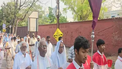 गुड फ्राइडे पर श्रद्धा और सादगी के साथ निकली क्रूस यात्रा, चर्चों में हुई विशेष प्रार्थना 3 whatsapp image 2026 04 03 at 80111 pm 1 1775232399 2