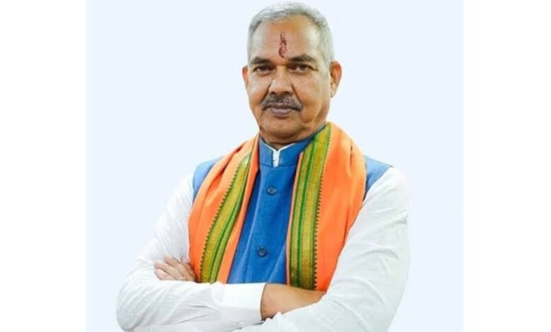 Demise: योग आयोग के अध्यक्ष और कैबिनेट मंत्री दर्जा प्राप्त रूपनारायण सिन्हा का कार्डियक अरेस्ट से निधन.... 1 Demise