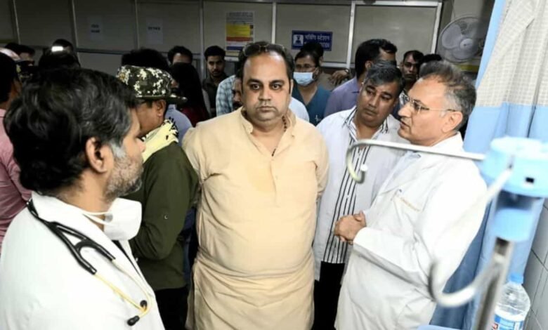 दिल्ली में 7.7 लाख से अधिक आयुष्मान कार्ड जारी, लू से निपटने के लिए अस्पताल पूरी तरह तैयार 1 IMG 3404
