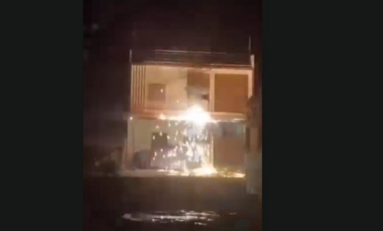 Transformer Blast: बिलासपुर में ट्रांसफार्मर धमाकों से हाहाकार..... 1 Transformer Blast