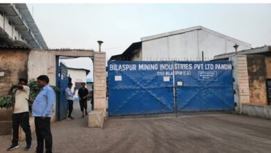 Worker Dies at Sack Factory