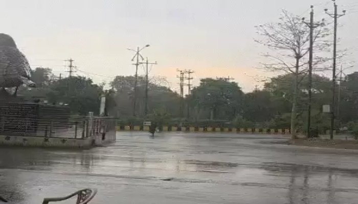 छत्तीसगढ़ में अगले 5 दिन मौसम रहेगा खराब, तेज हवा और बिजली गिरने की चेतावनी 1 image 1 8