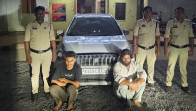 Bilaspur Drug Case, MDMA Drugs, Chhattisgarh Police, Chakrabhatha Police, Drug Smuggling, MDMA Seized, Bilaspur News, Narcotics Case, NDPS Act, Drug Peddlers Arrested, Police Raid, Illegal Drugs, Car Seized, Crime News, ACCU Team, Drug Trafficking, Chhattisgarh Crime, Bilaspur Crime News, MDMA Recovery,