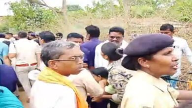राजस्व टीम से धक्का-मुक्की, अतिक्रमण हटाने की कार्रवाई के दौरान बवाल 4 राजस्व