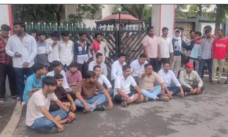ज्ञापन: बिलासपुर में जलभराव पर सियासी संग्राम, प्रभावितों के लिए मुआवजे और स्थायी समाधान की मांग को लेकर कलेक्टर को सौंपा ज्ञापन 1 ज्ञापन
