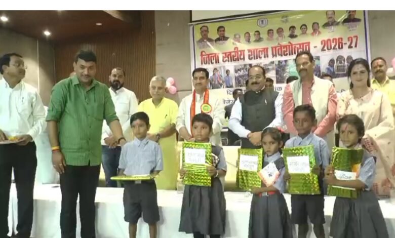 मंत्री ने किया स्वागत