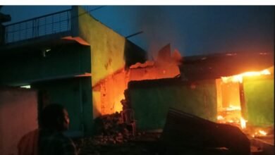 रतनपुर में भीषण आग