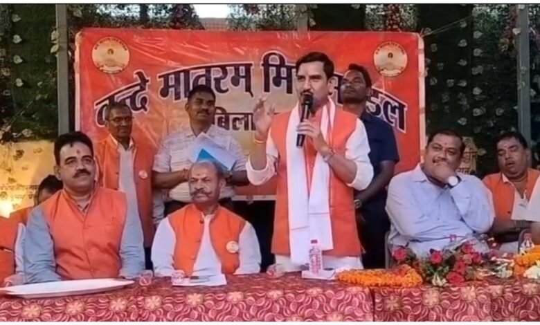 शाखा बैठक : वंदे मातरम् मित्र मंडल की सातवीं शाखा का शुभारंभ, केंद्रीय मंत्री तोखन साहू हुए शामिल 1 शाखा बैठक