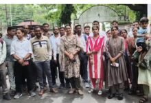 प्रशिक्षकों ने उठाई मांगें