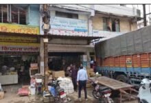 मिठाई दुकानों पर कार्रवाई