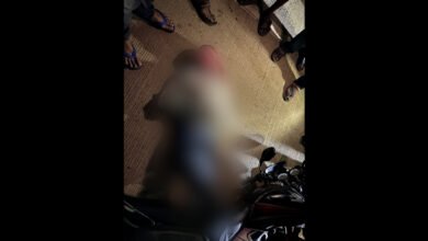 हत्या: मवेशियों को जंगल में छोड़ने का विवाद बना खूनी खेल , रास्ते में घात लगाकर हमला... एक की मौत, तीन घायल..... 2 हत्या