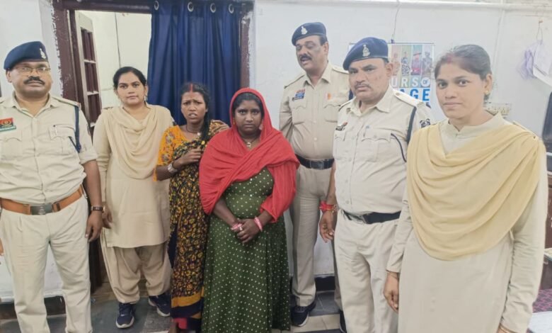 महिला चोर गिरोह: ट्रेन में महिला यात्रियों के जेवर चोरी करने वाले गिरोह का पर्दाफाश.... 1 महिला चोर गिरोह