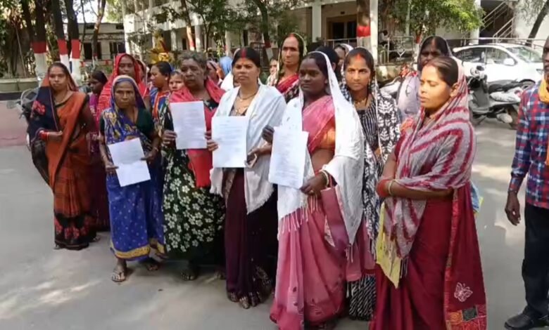 पानी समस्या: 84 परिवारों ने खोली बदहाल व्यवस्था की पोल, तेलसरा में पेयजल से लेकर सड़क तक समस्याएं 1 पानी समस्या